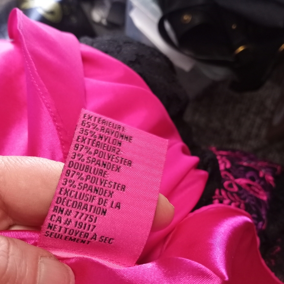 Vintage BETSEY JOHNSON Strapless Pink Embroidered Black Lace Fit & Flare… - Picture 2 of 5